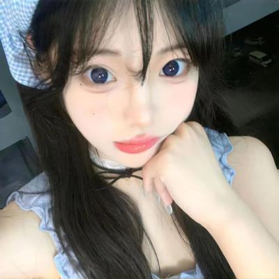 裸男孩